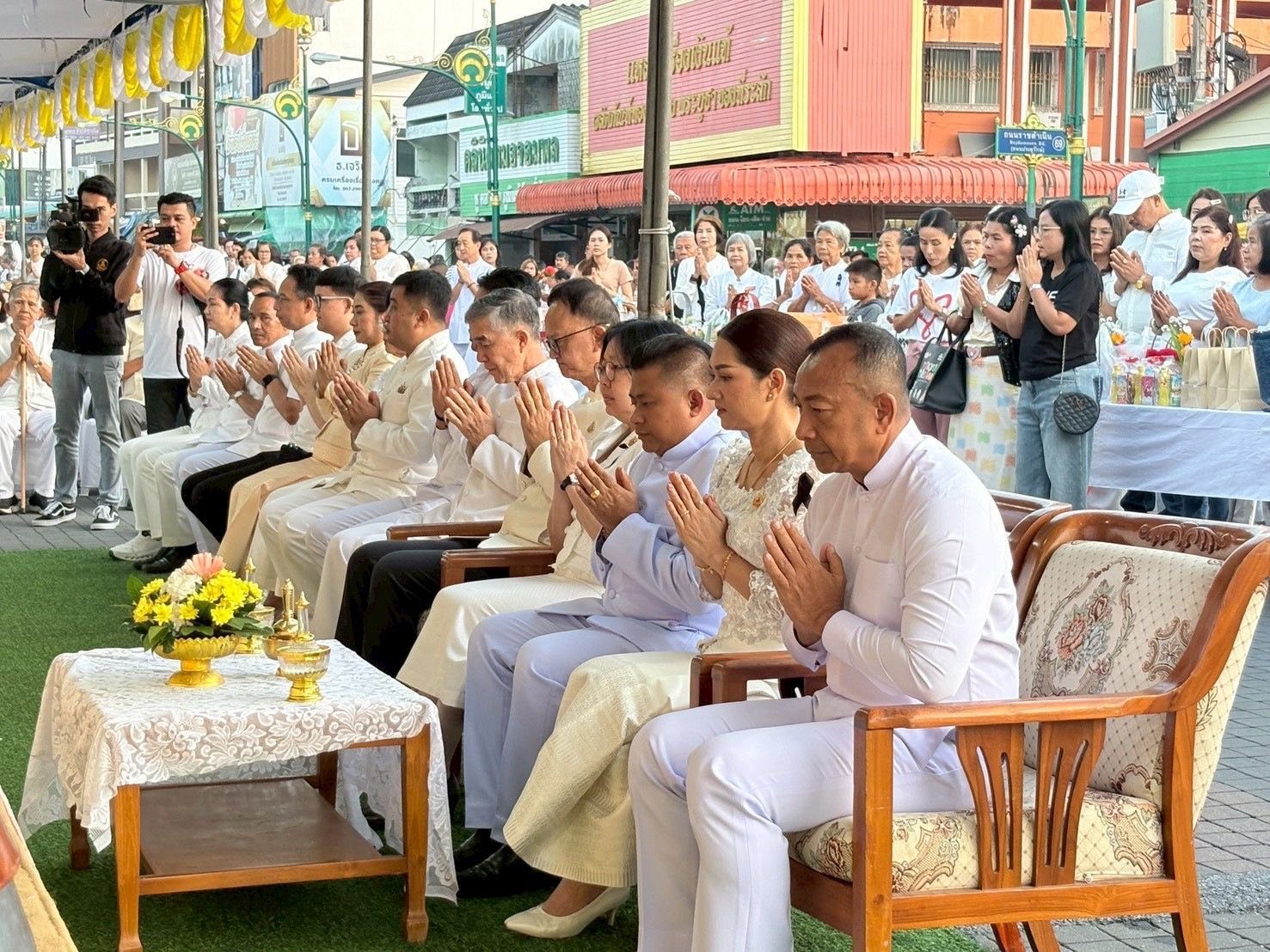 ตักบาตรปีใหม่ 2569